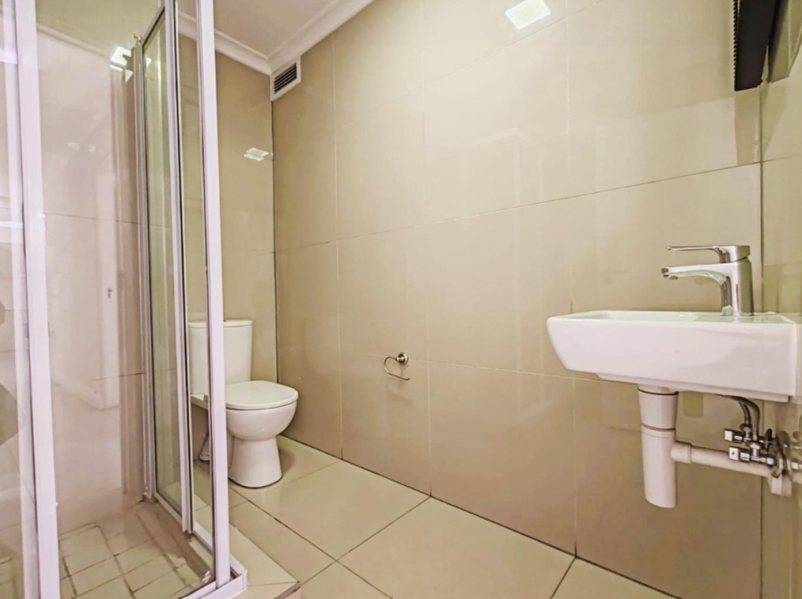 2 Bedroom Property for Sale in Zonnebloem Western Cape